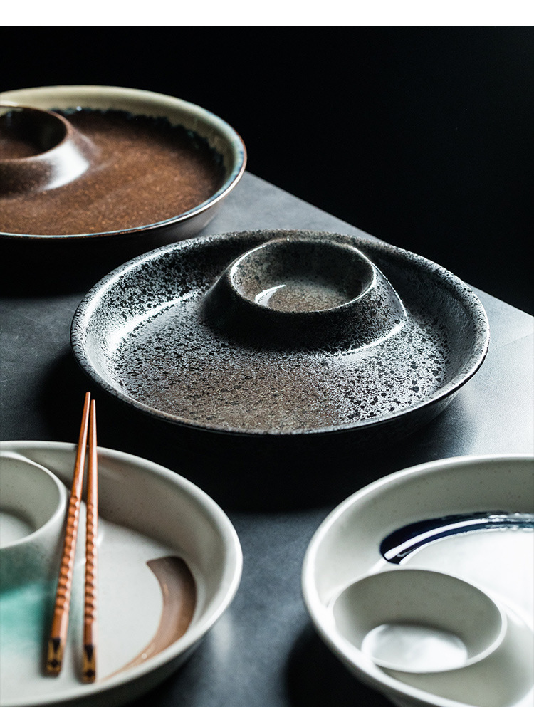 JAPANESE STYLE DUMPLING PLATE WITH SAUCE DISH CREATIVE CERAMIC PLATE